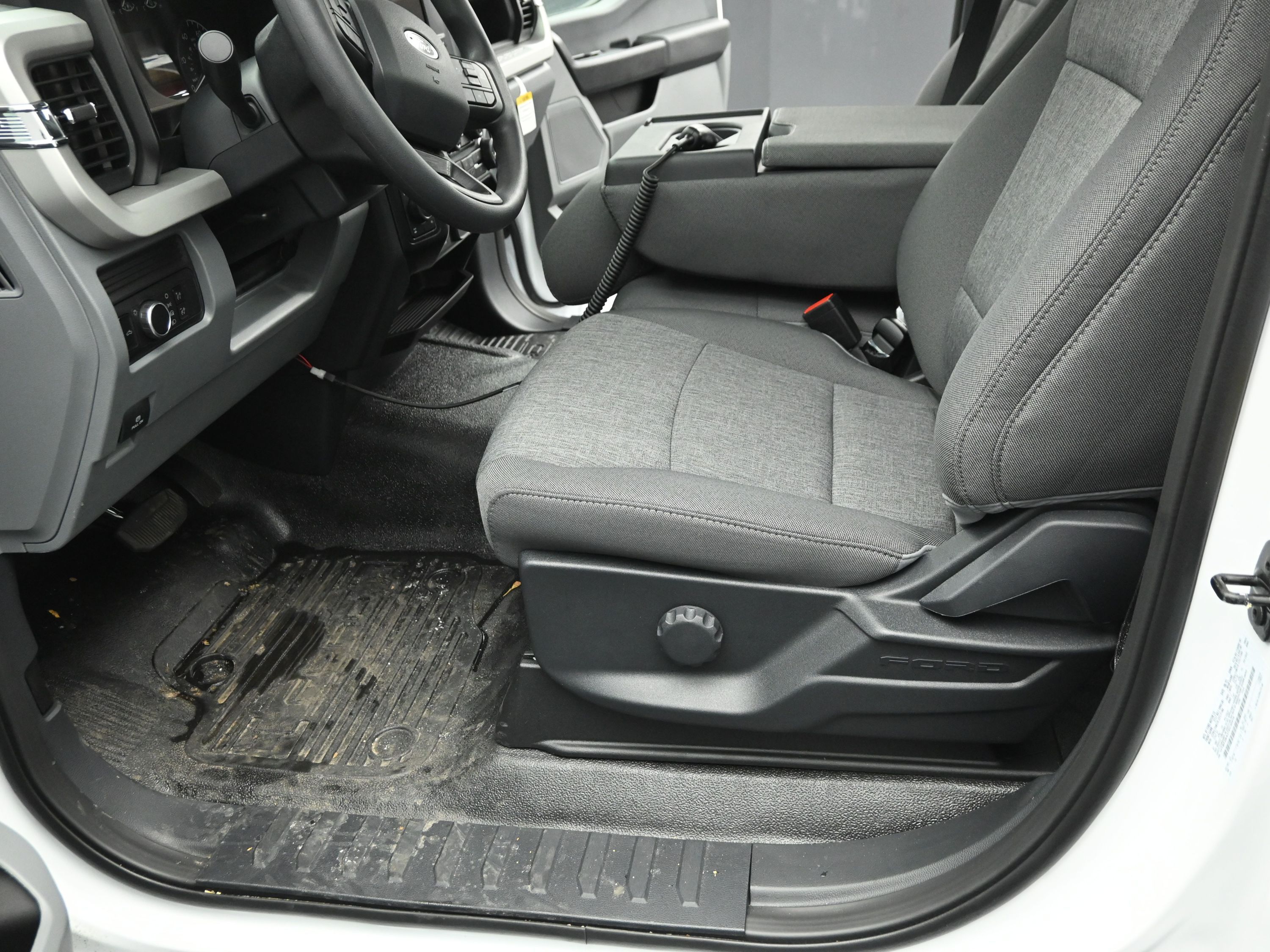 2026 FORD F-250 - Image 32