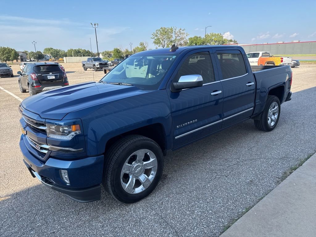 2016 Chevrolet Silverado 1500 LTZ photo 16