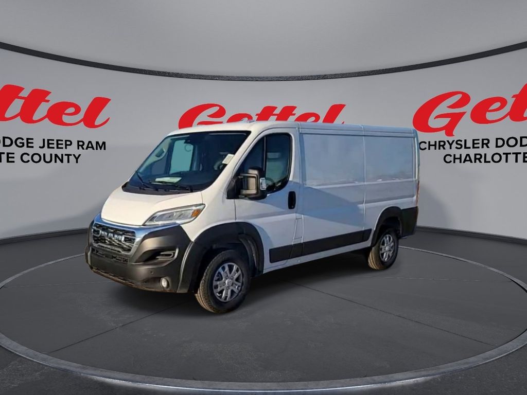 2025 Ram 2500 Base photo 4