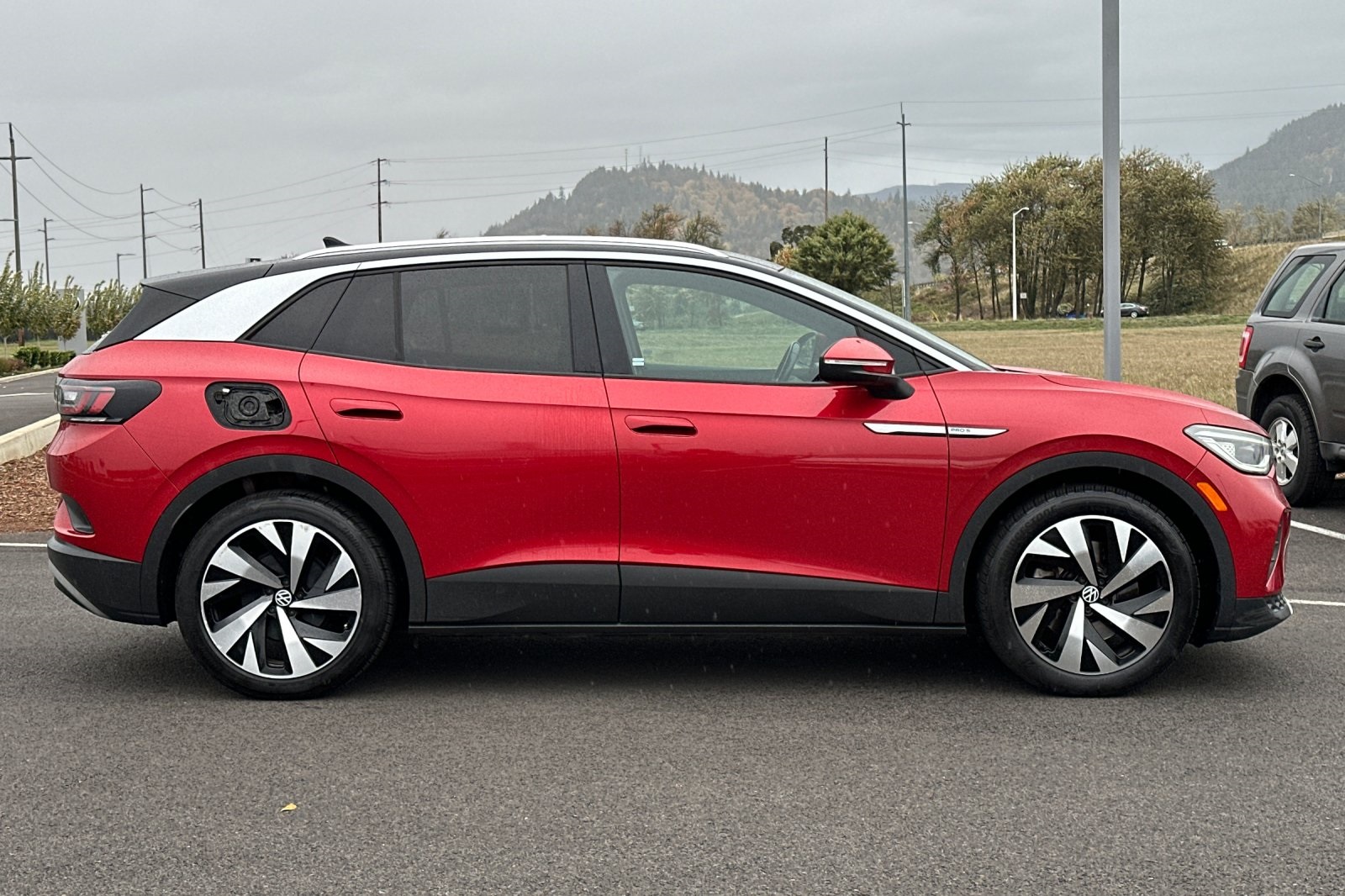 Used 2021 Volkswagen ID.4 PRO S with VIN WVGKMPE26MP056615 for sale in Eugene, OR