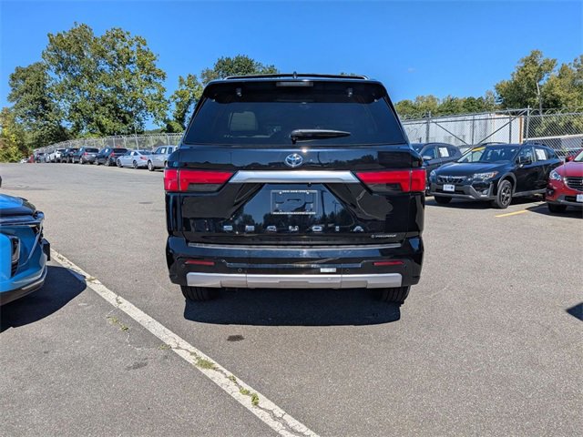 2025 Toyota Sequoia SR5 photo 4