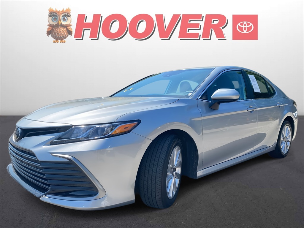 2021 Toyota Camry LE photo 4