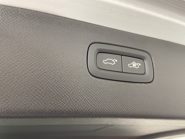 2026 Volvo XC90 AWD Plus photo 41