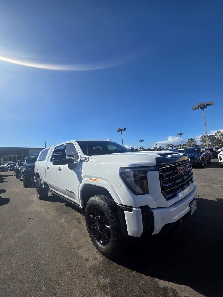 2025 Gmc Sierra AT4 photo 2