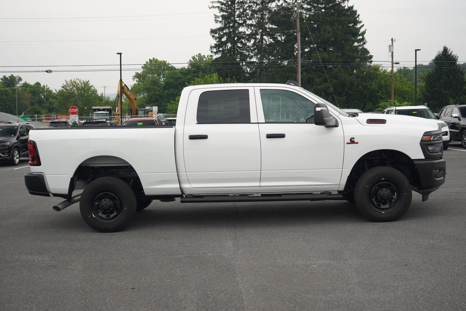 2025 Ram 2500 LE photo 2