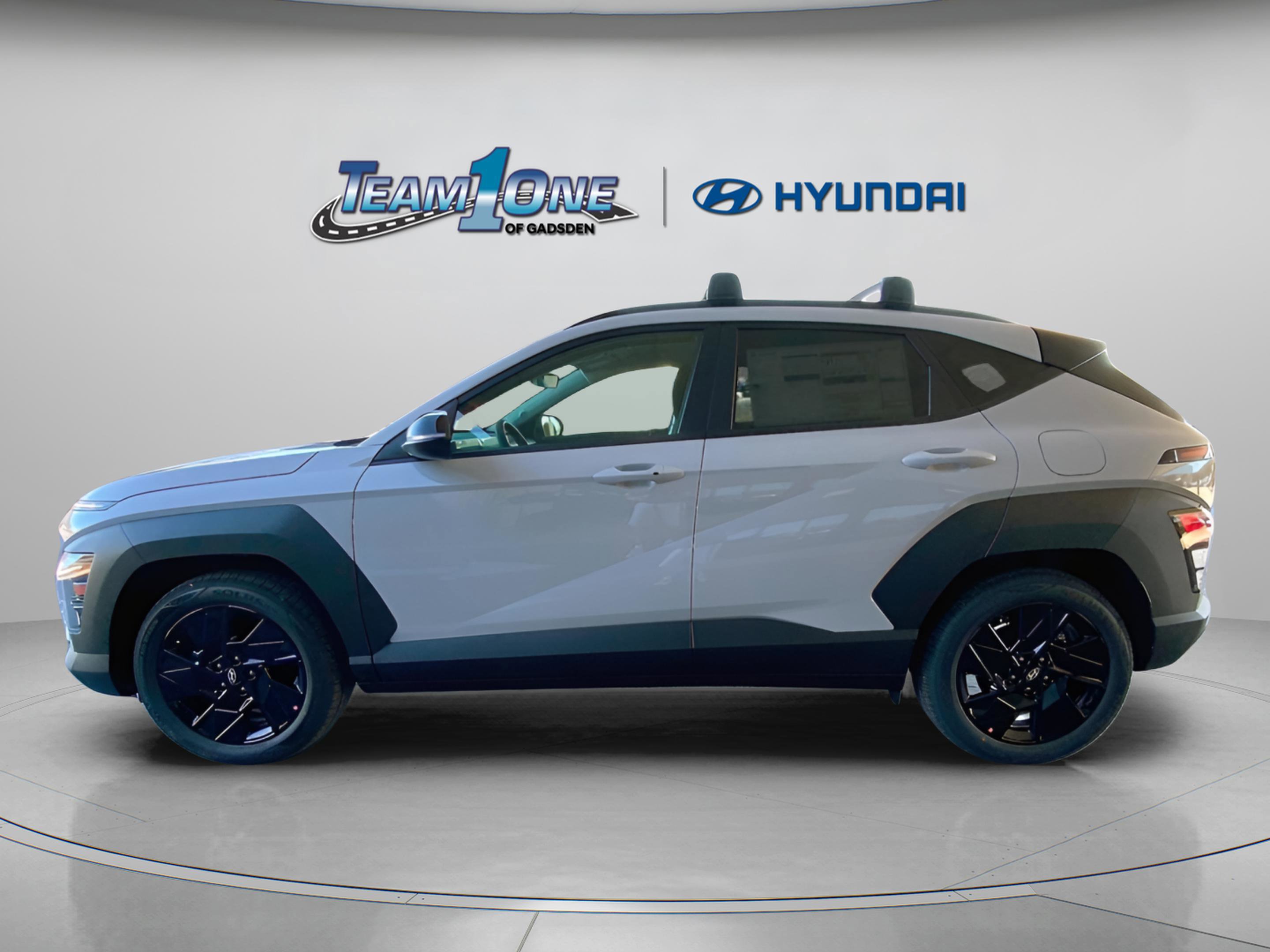 2026 Hyundai Kona SEL photo 2