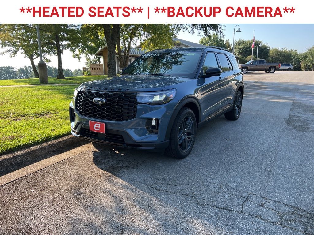 2025 Ford Explorer ST-Line photo 3