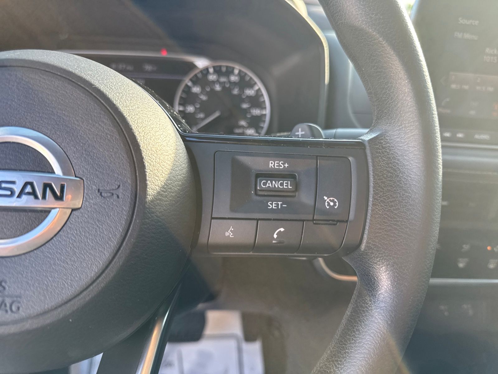 2021 Nissan Rogue S photo 14