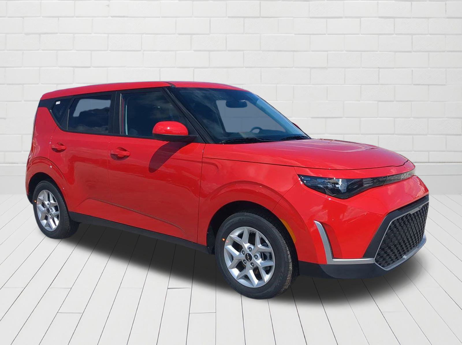2025 Kia Soul LX photo 2