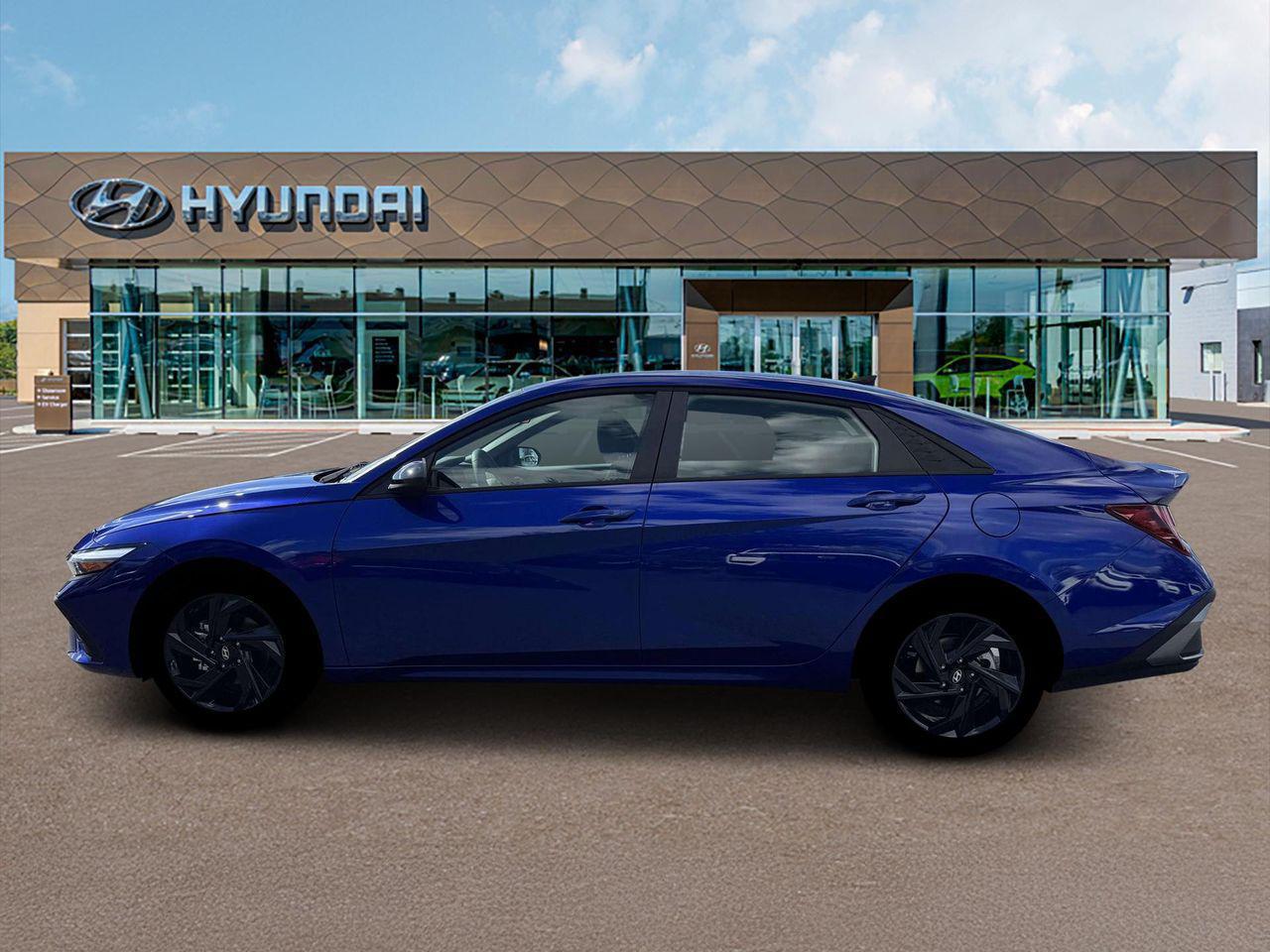 2026 Hyundai Elantra SEL Sport photo 3