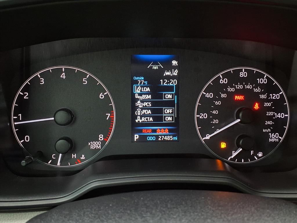 2024 Toyota Corolla Cross LE photo 4