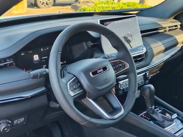 2025 Jeep Compass Limited photo 10
