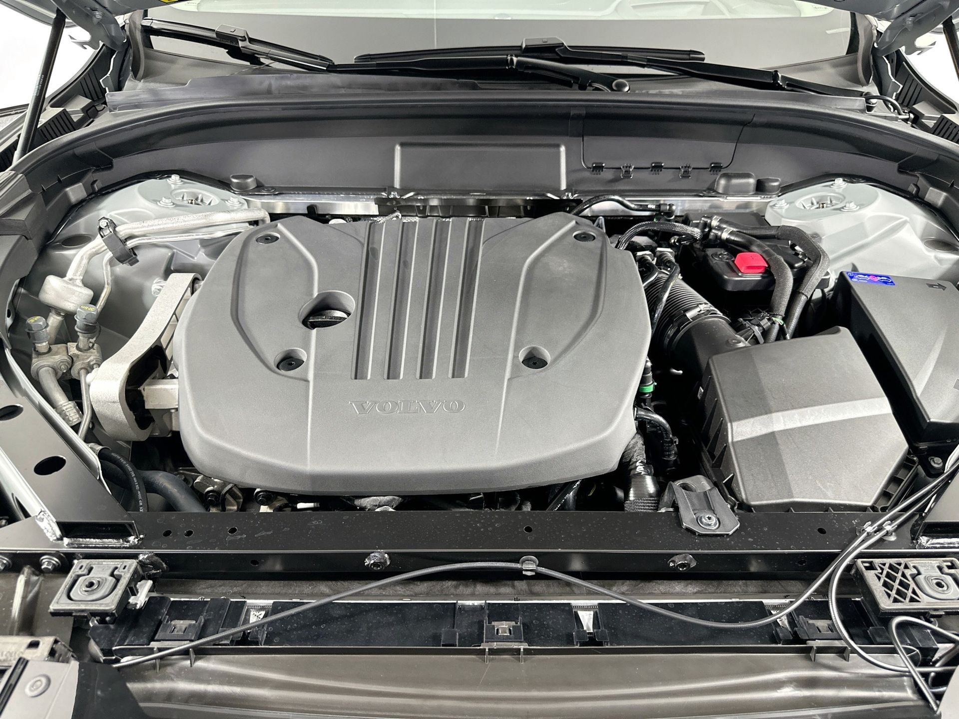 2026 Volvo XC60 B5 photo 29