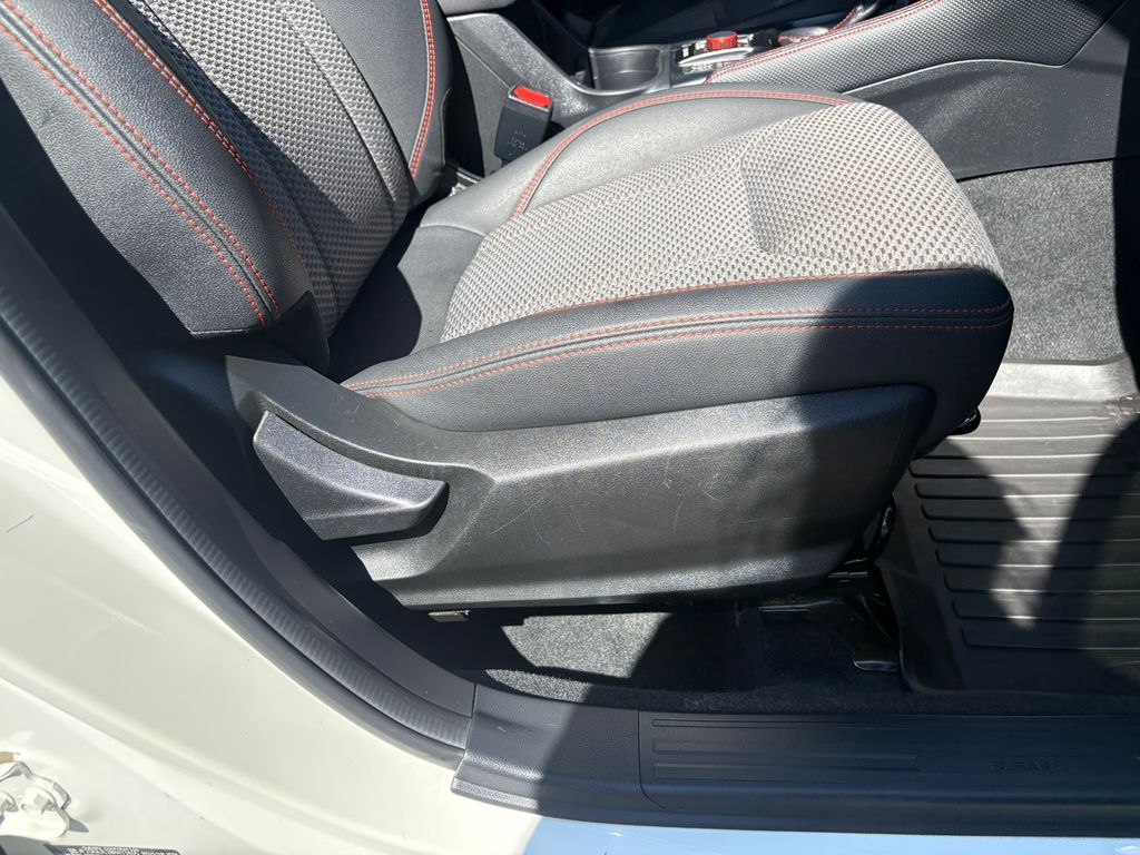 2022 Subaru Forester Sport photo 22