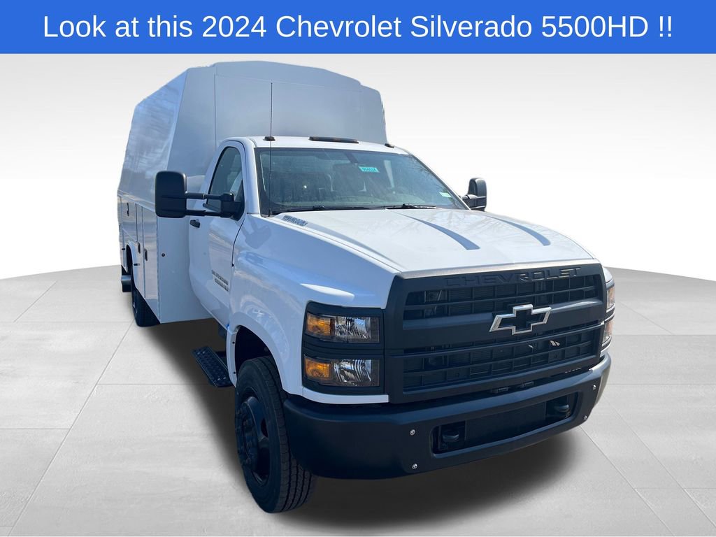 2024 Chevrolet Silverado 4500 Medium Duty Chassis Cab Work Truck's photo