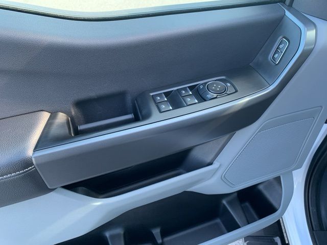 2024 Ford F-350 photo 12