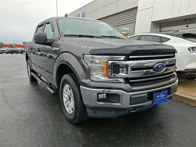 2020 Ford F-150 XLT photo 2