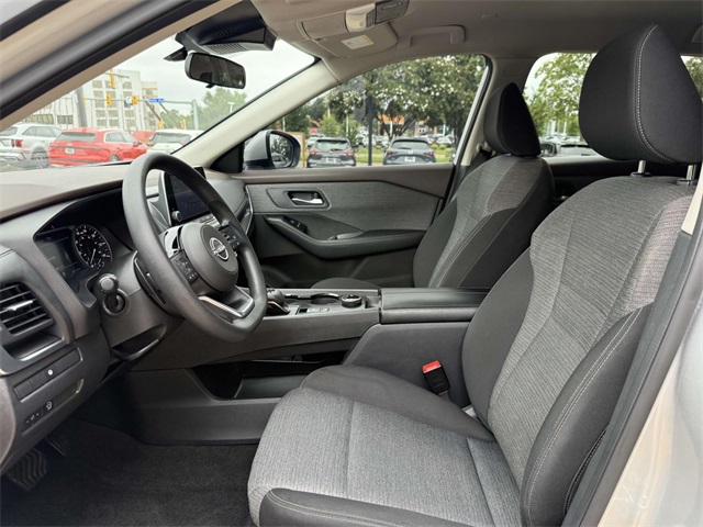 2023 Nissan Rogue SV photo 12