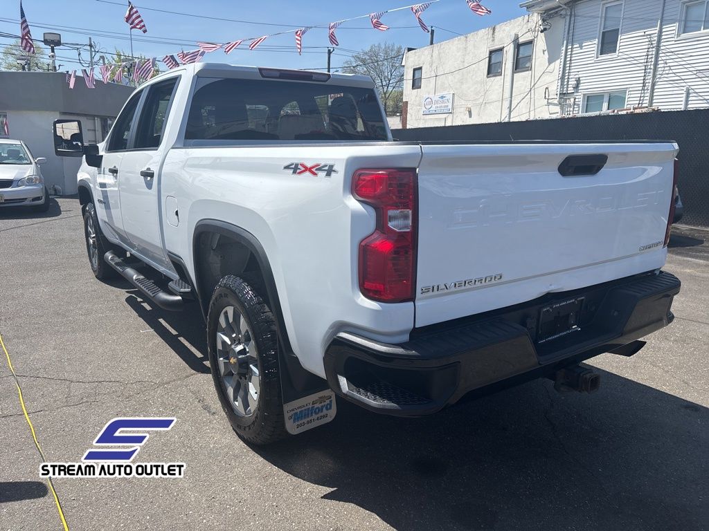 2022 Chevrolet Silverado 2500HD Custom photo 5