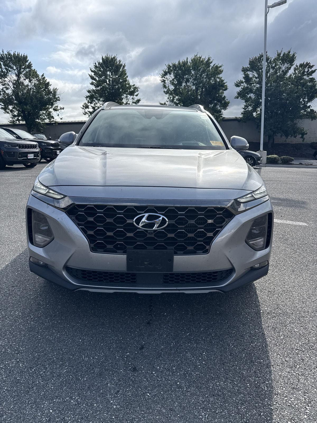 2020 Hyundai Santa Fe Limited photo 2