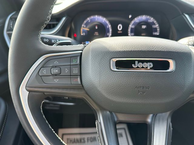 2025 Jeep Grand Cherokee Laredo X photo 20