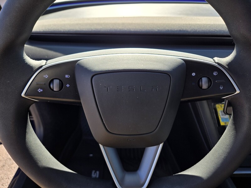 2024 Tesla Model 3 photo 18