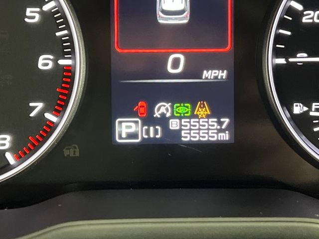 2025 Subaru Forester Touring photo 3