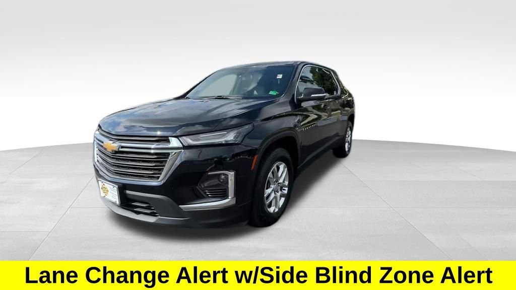 2023 Chevrolet Traverse LS photo 4