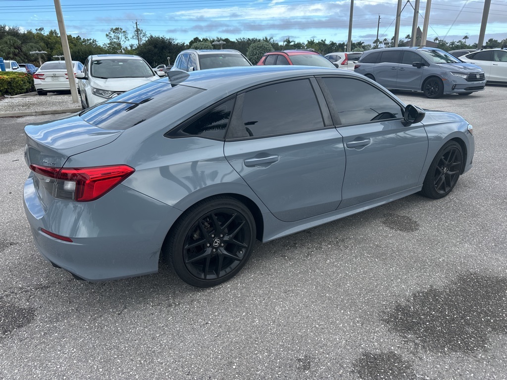 2022 Honda Civic Sport photo 4