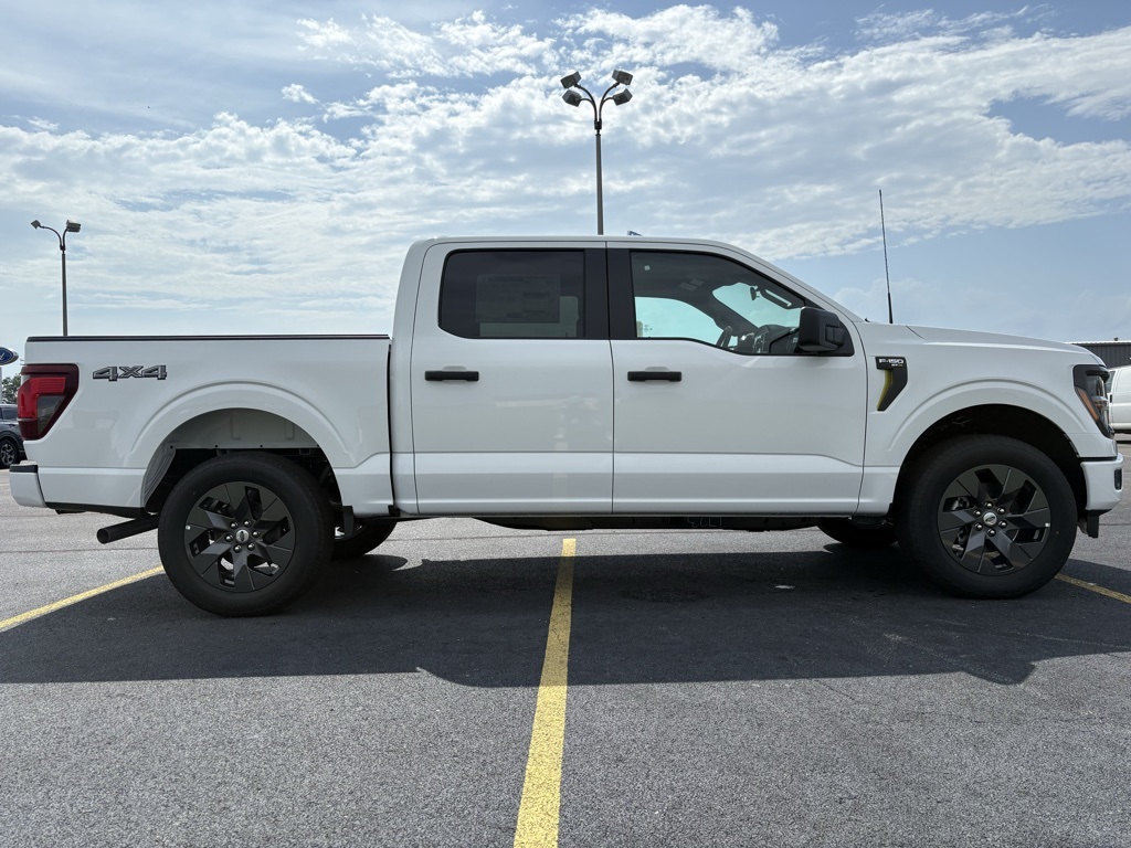 2025 Ford F-150 STX photo 4
