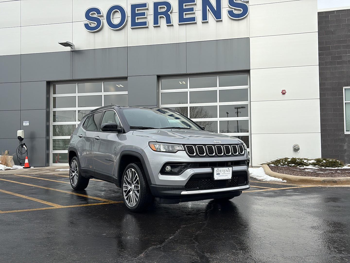 2023 Jeep Compass Limited's photo