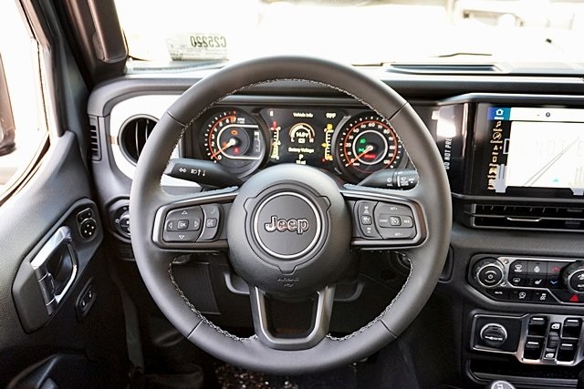 New 2025 Anvil Clear-Coat Exterior Paint Jeep Sport image 24