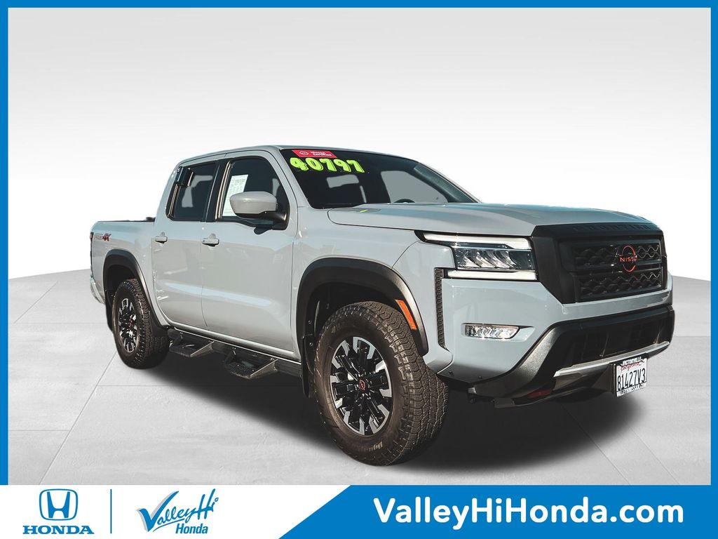 2023 Nissan Frontier PRO-4X's photo