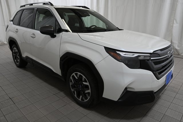 2025 Subaru Forester Premium photo 13