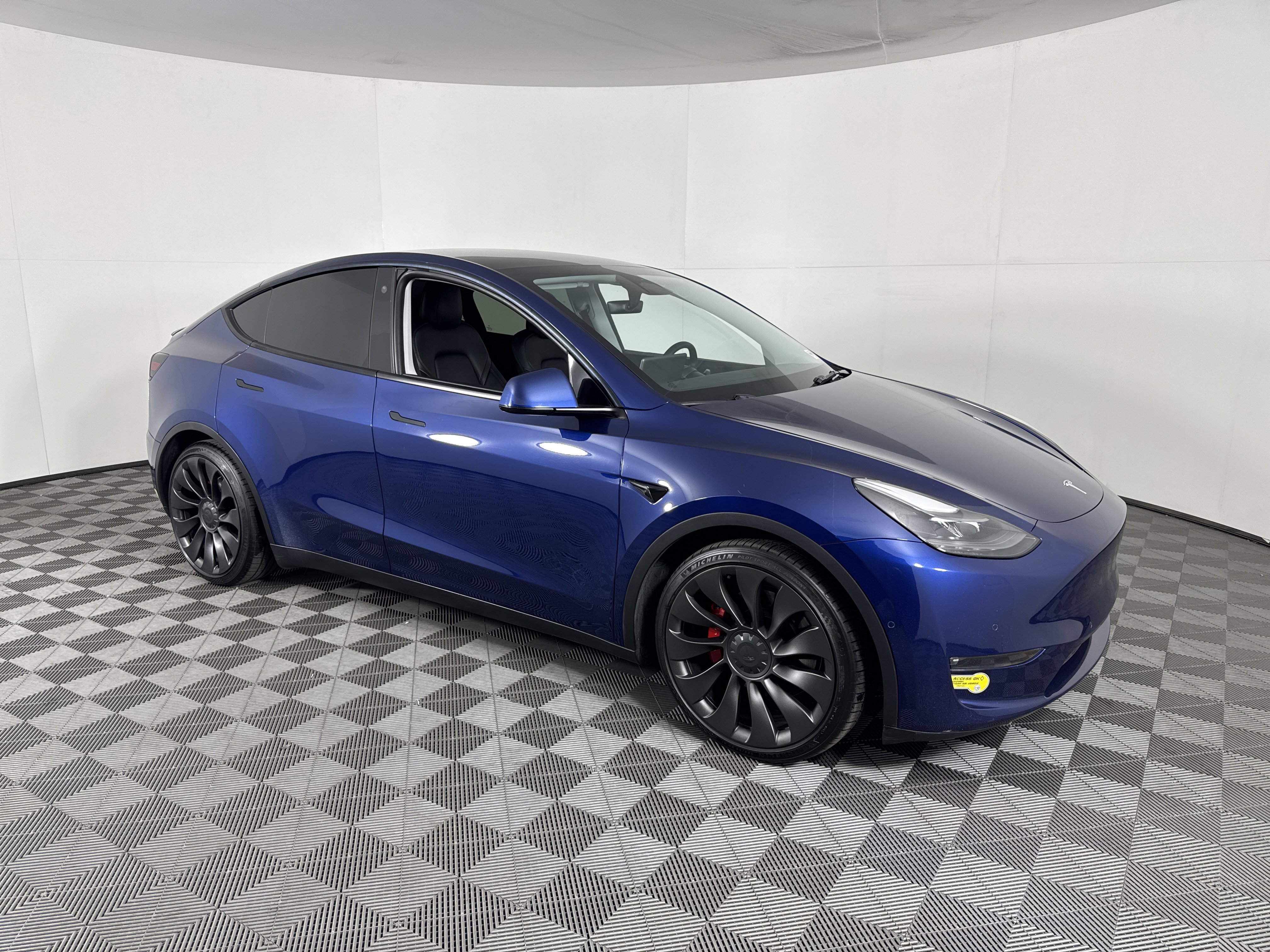 Used 2022 Tesla Model Y Performance with VIN 7SAYGDEF9NF314017 for sale in Kansas City