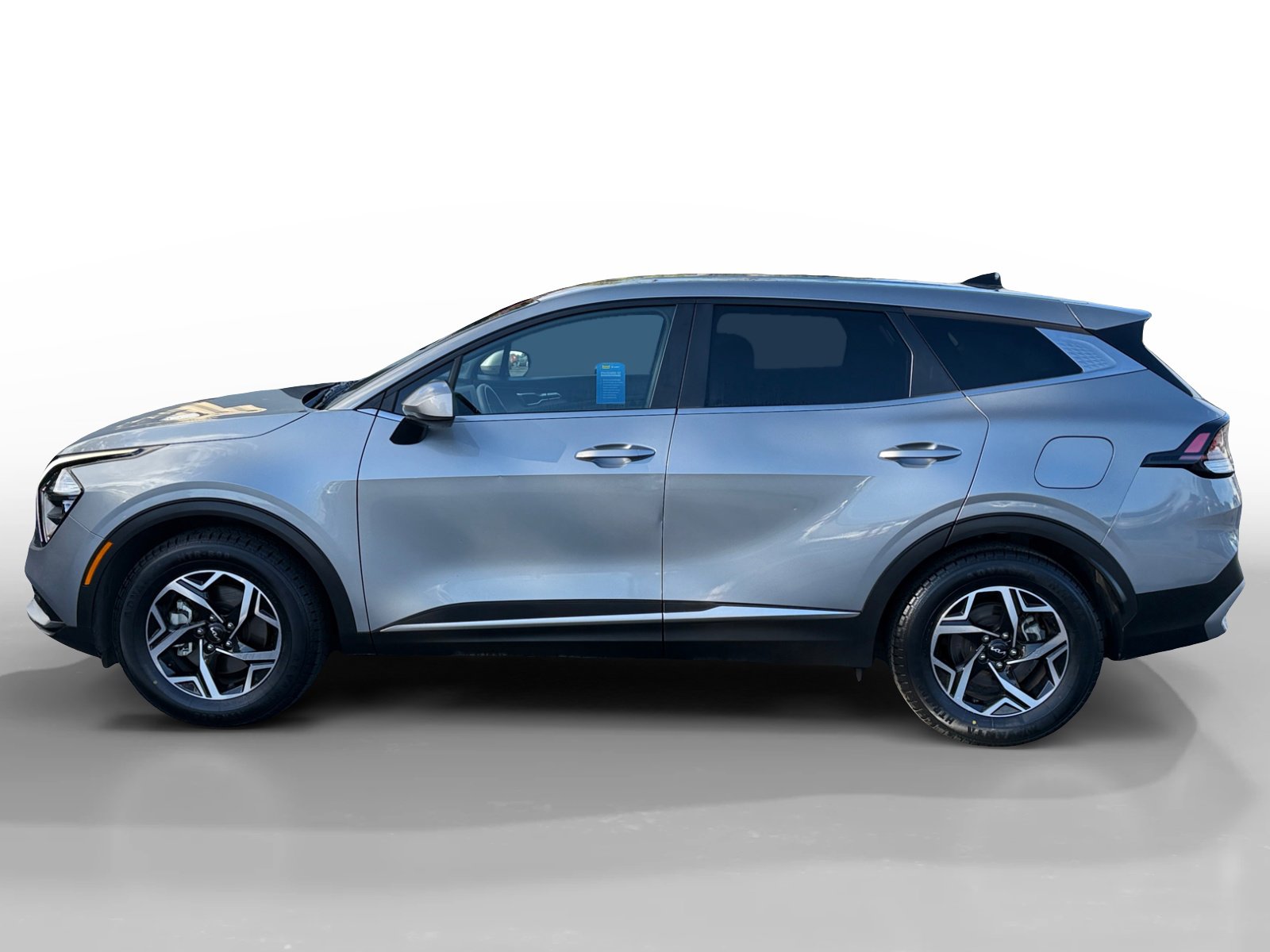 2023 Kia Sportage LX photo 2