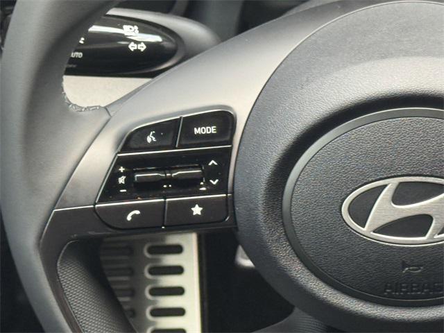 2025 Hyundai Elantra SEL Sport photo 20