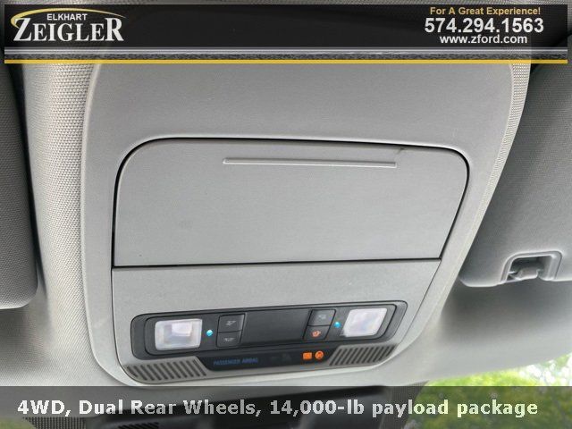 2024 Ford F-350 XLT photo 25