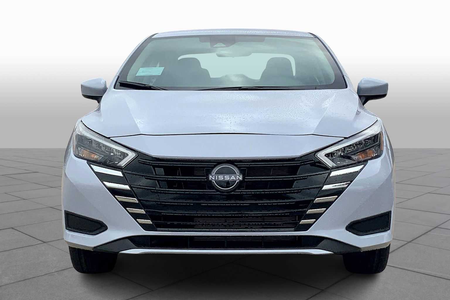 2025 Nissan Versa SV photo 3