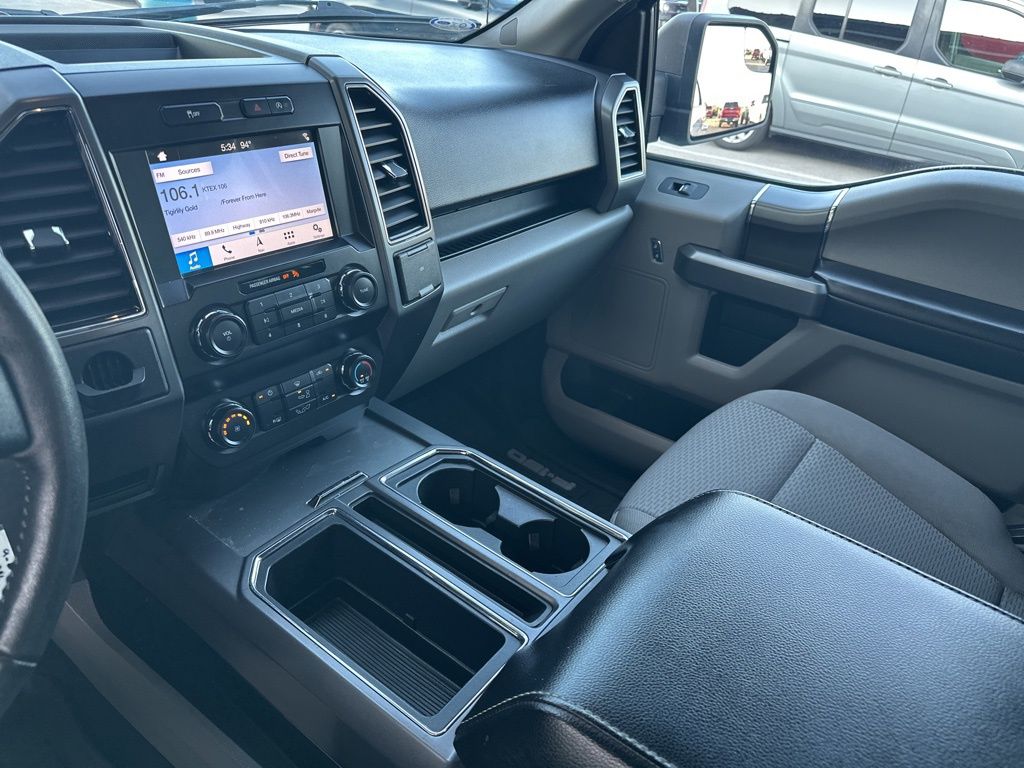 2019 Ford F-150 XLT photo 28