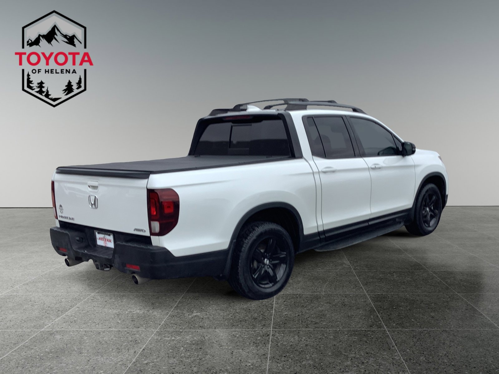 2023 Honda Ridgeline Black Edition photo 4
