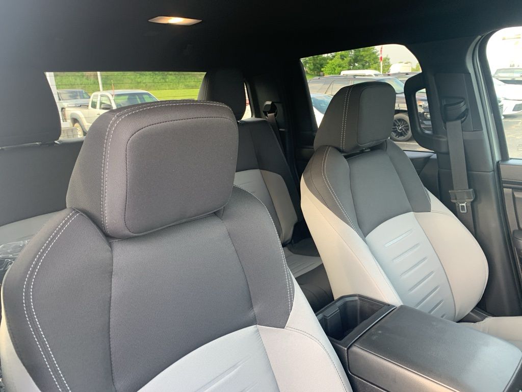 2025 Toyota Tacoma TRD Off-Road Double Cab photo 17