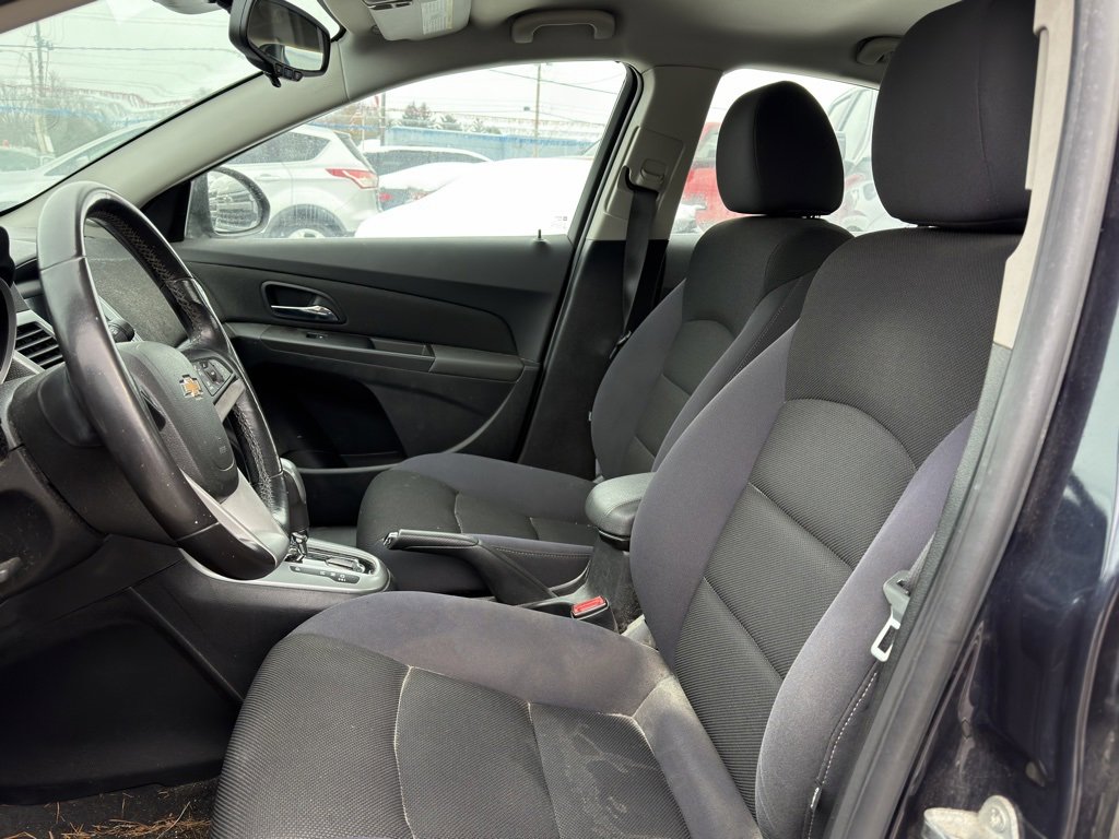 Used 2014 Chevrolet Cruze 1LT with VIN 1G1PC5SB1E7370236 for sale in Wellington, OH