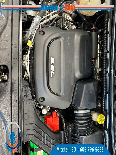2017 Chrysler Pacifica Touring Plus photo 9