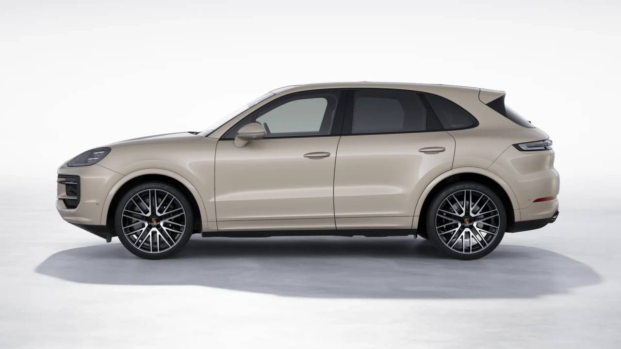 2026 Porsche Cayenne S photo 2