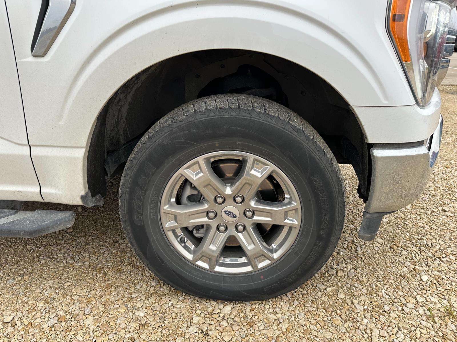 2021 Ford F-150 XLT photo 4