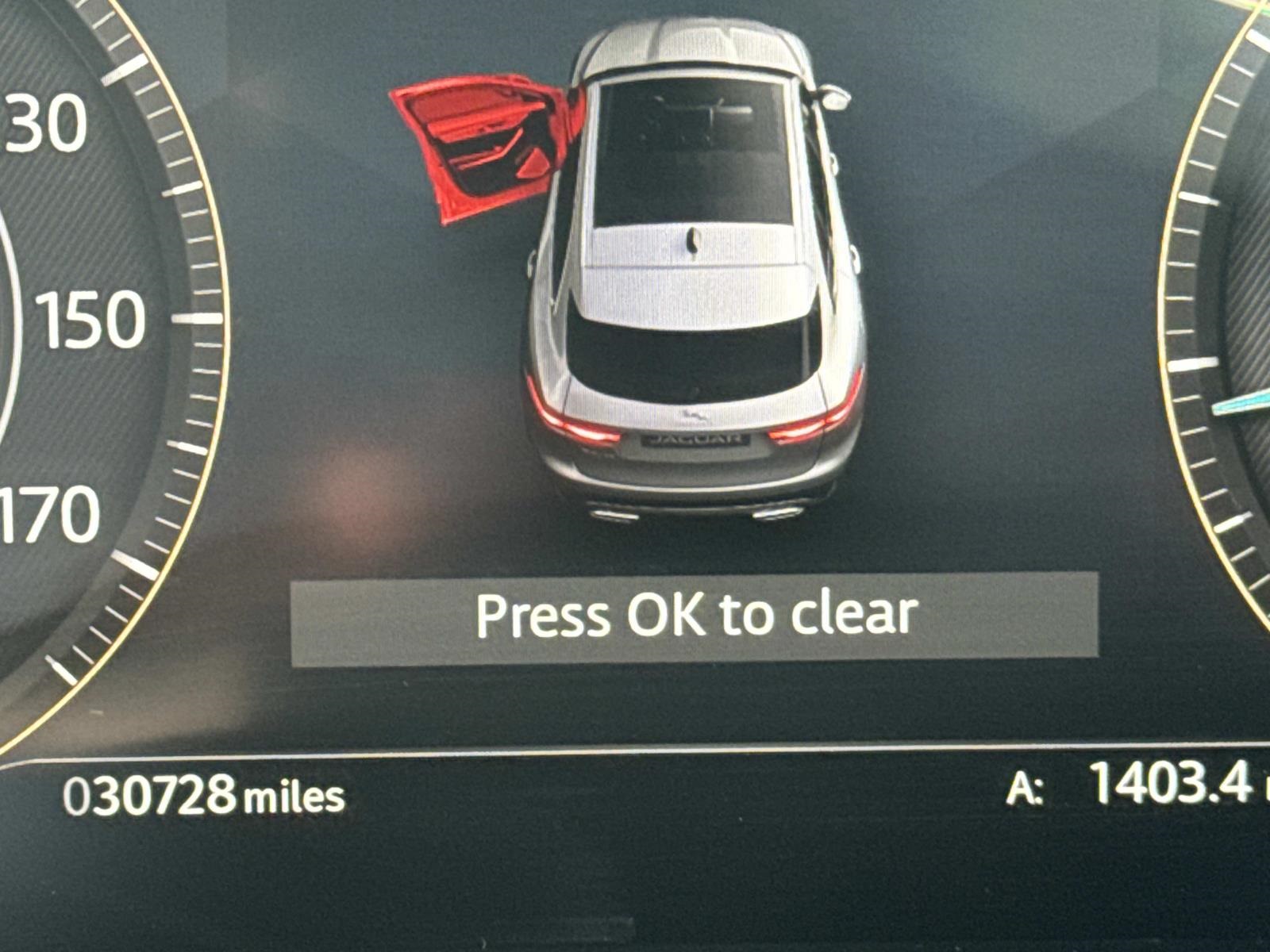 2024 Jaguar F-PACE P250 R-Dynamic S photo 24