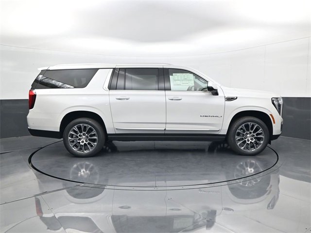 2025 Gmc Yukon XL Denali photo 4