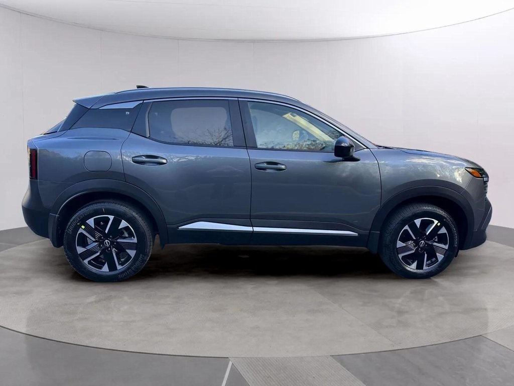 2026 Nissan Kicks SV photo 2