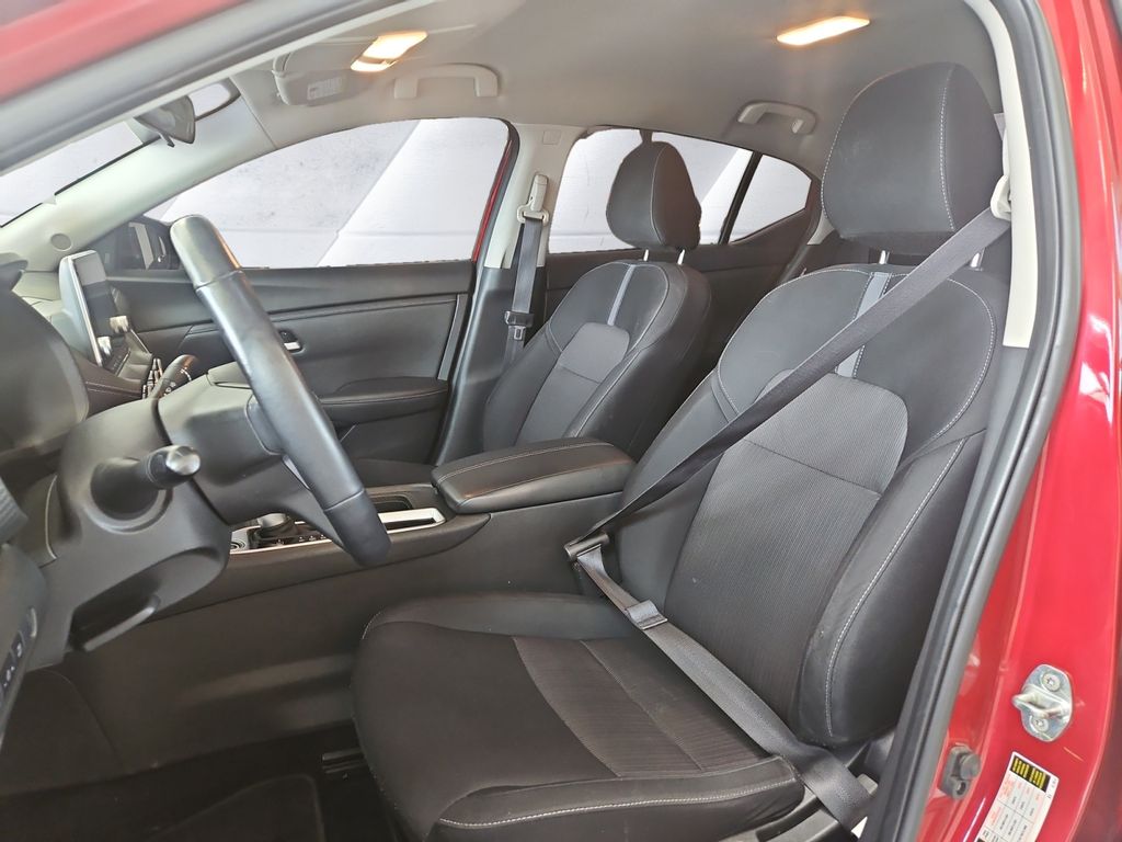 2023 Nissan Sentra SV photo 8